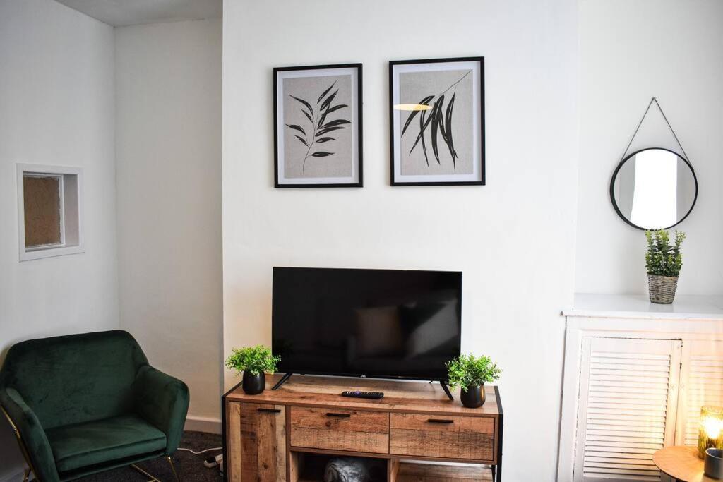 Hébergement de vacances Stylish & Vibrant 2 Bedroom *