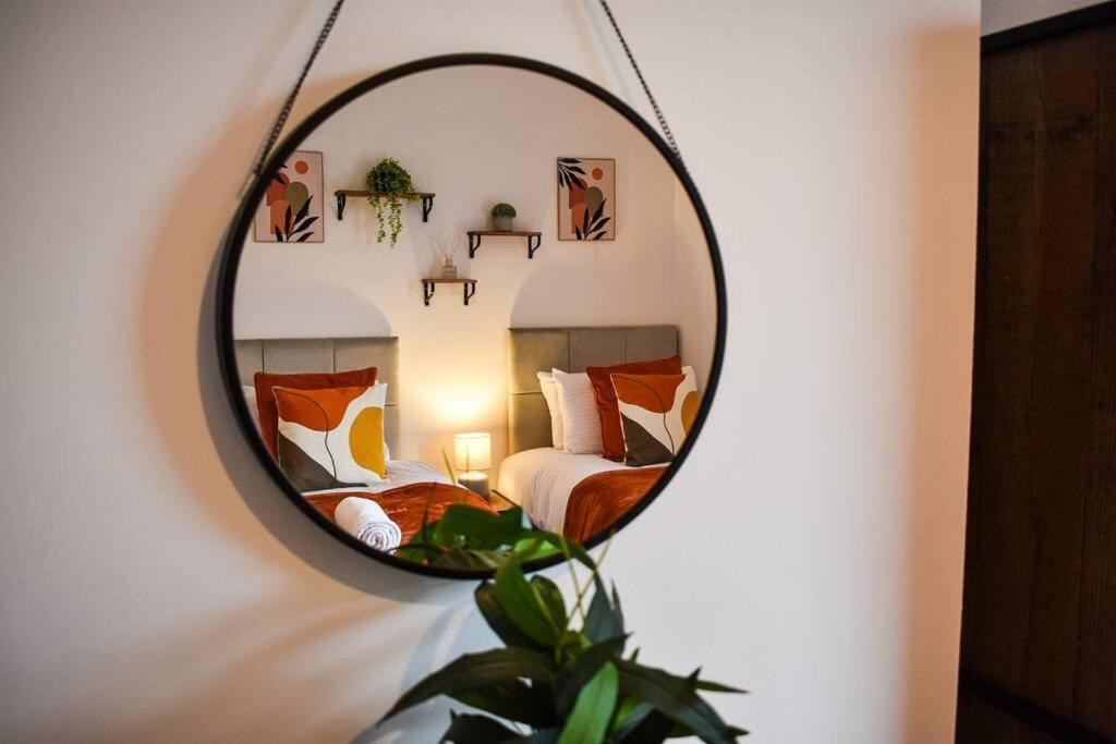 Stylish & Vibrant 2 Bedroom Casa de Férias Manchester